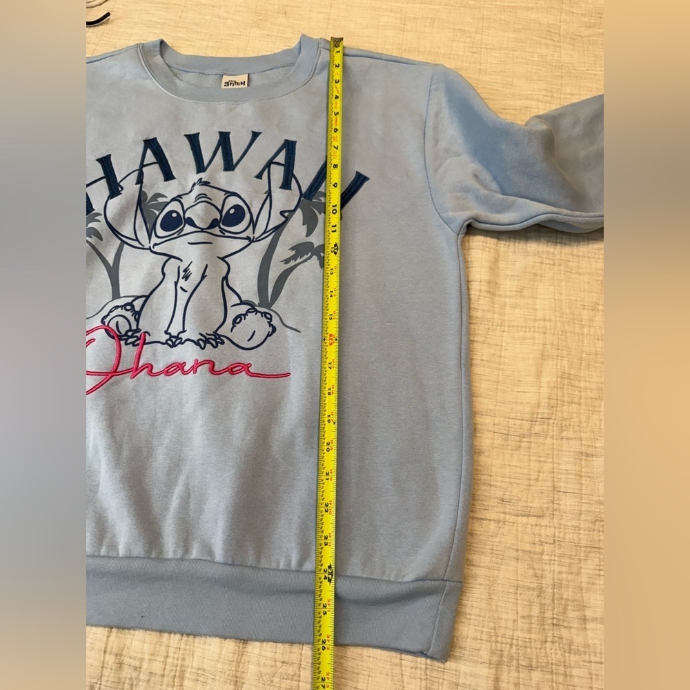 Disney Stitch Women’s Blue Hawaii Ohana Sweatshirt XL - Picture 6 of 8